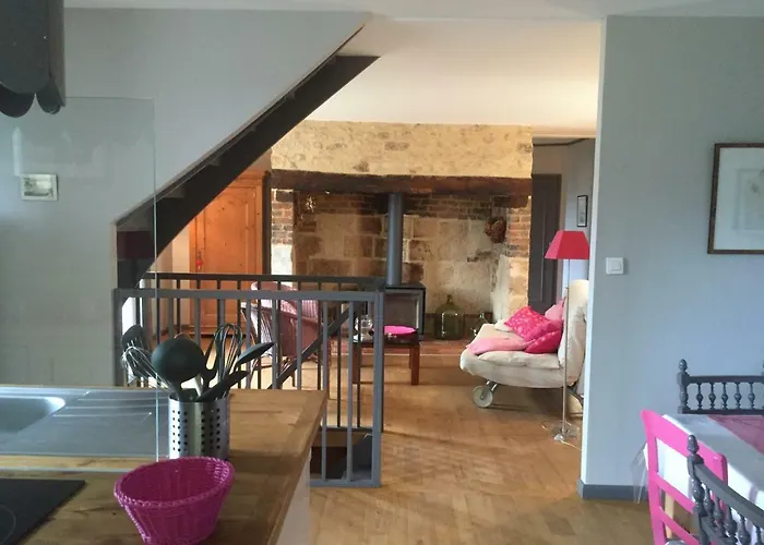 Maison D' Hotes Individuelle La Relinquiere * Milhac